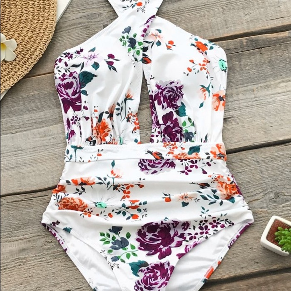 Cupshe white floral one piece swimwear